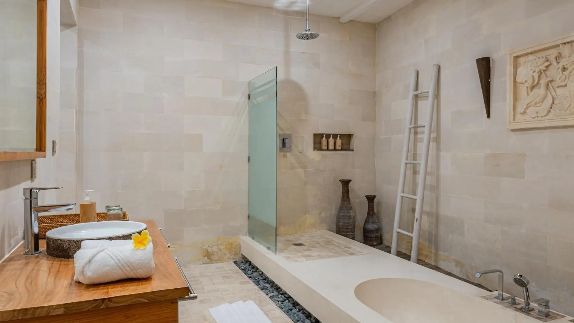 Luxury - Villa K - Central Seminyak