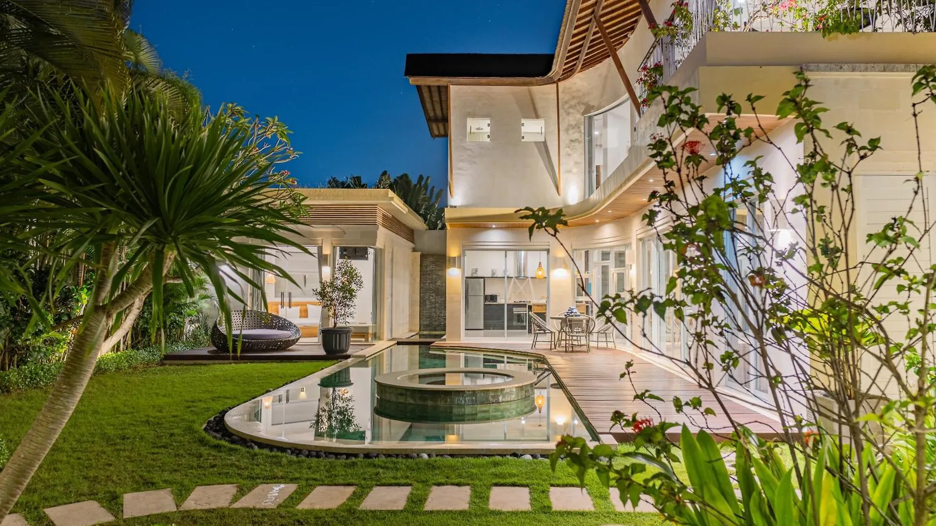 Luxury - Villa K - Central Seminyak location
